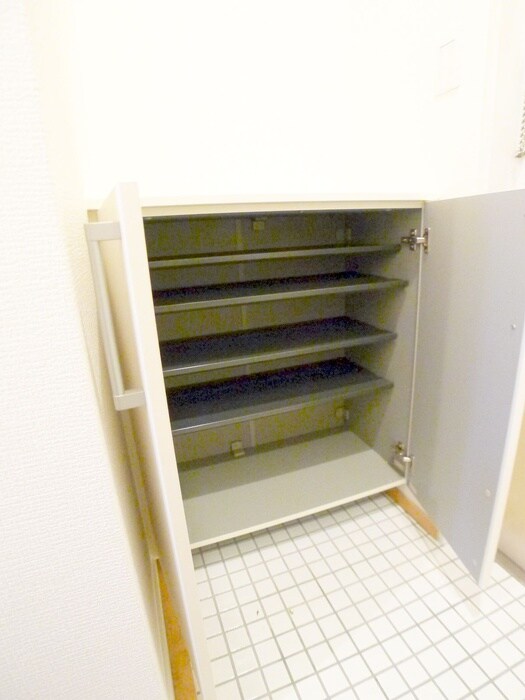 物件内観写真21　(靴箱)