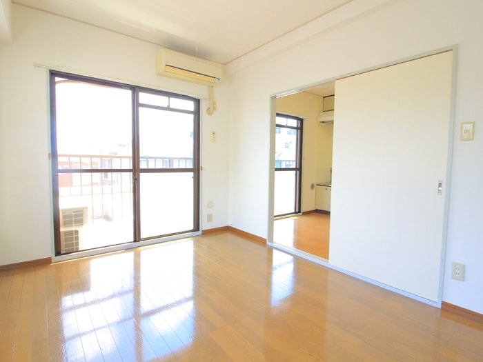 メゾン小田の居室