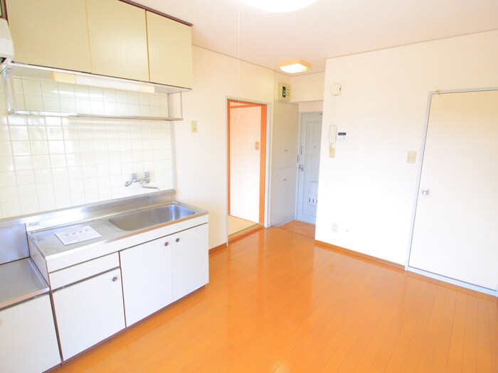 物件内観写真9　(居室)