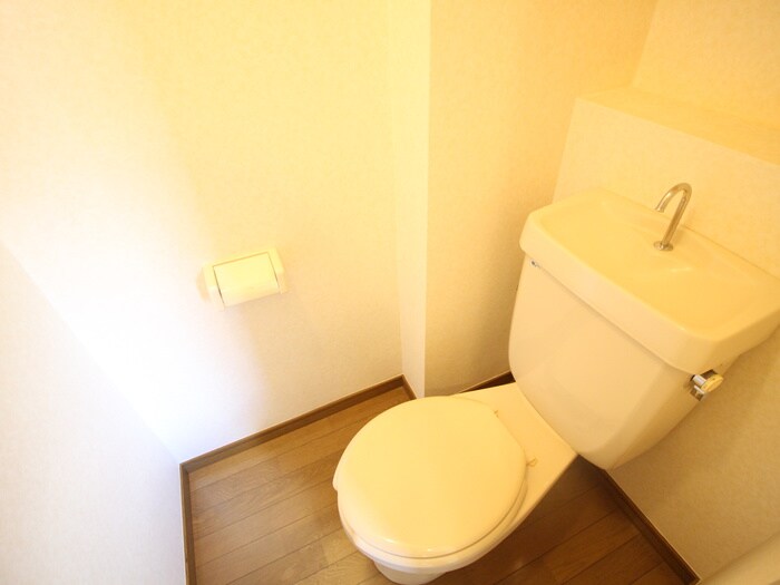 物件内観写真14　(トイレ)