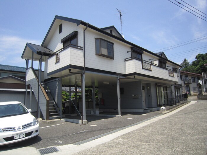 物件外観写真3　(エントランス部分)