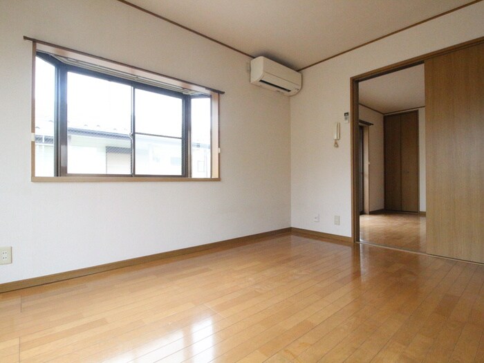 物件内観写真15　(居室)