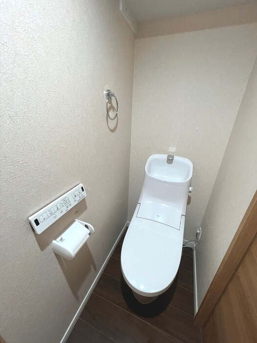 物件内観写真11　(トイレ)