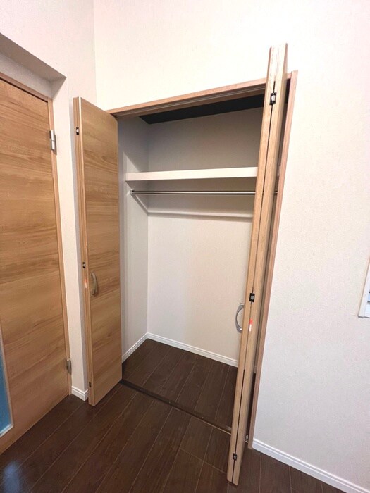 物件内観写真15　(収納)