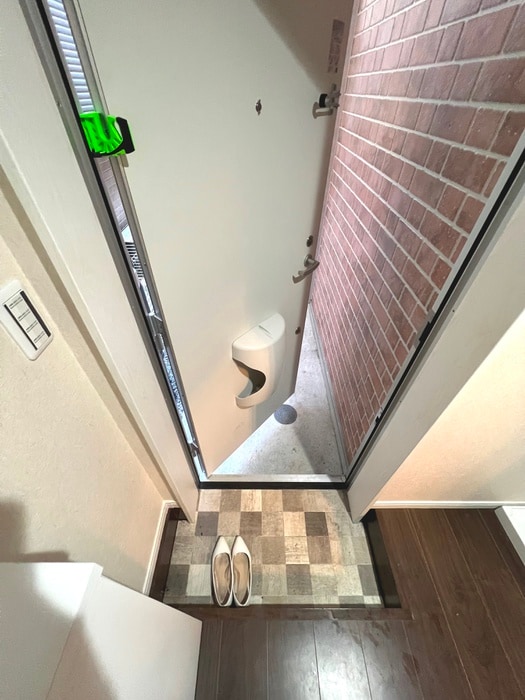 物件内観写真17　(玄関)