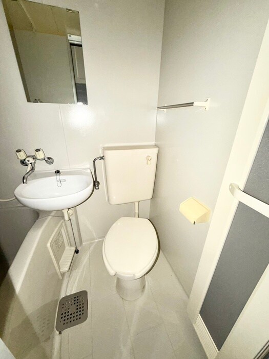 物件内観写真12　(トイレ)