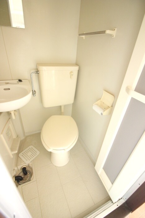 物件内観写真14　(トイレ)