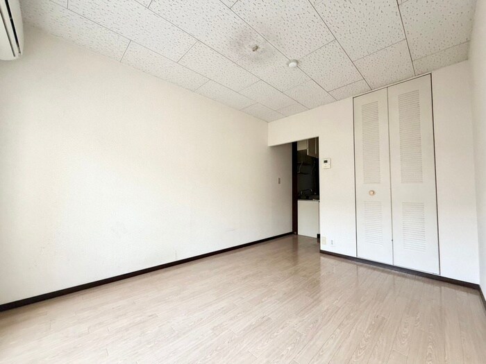 物件内観写真18　(居室)