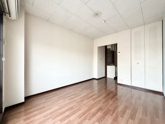 物件内観写真18　(居室)