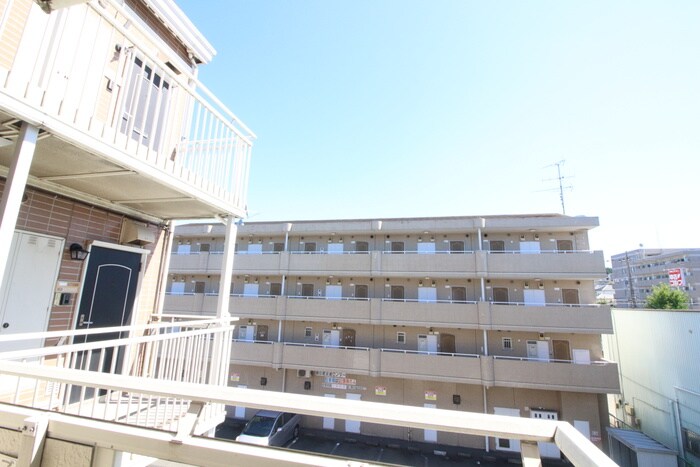 物件内観写真22　(室内からの展望)