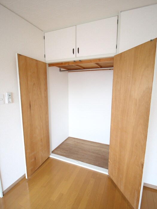 物件内観写真13　(収納)