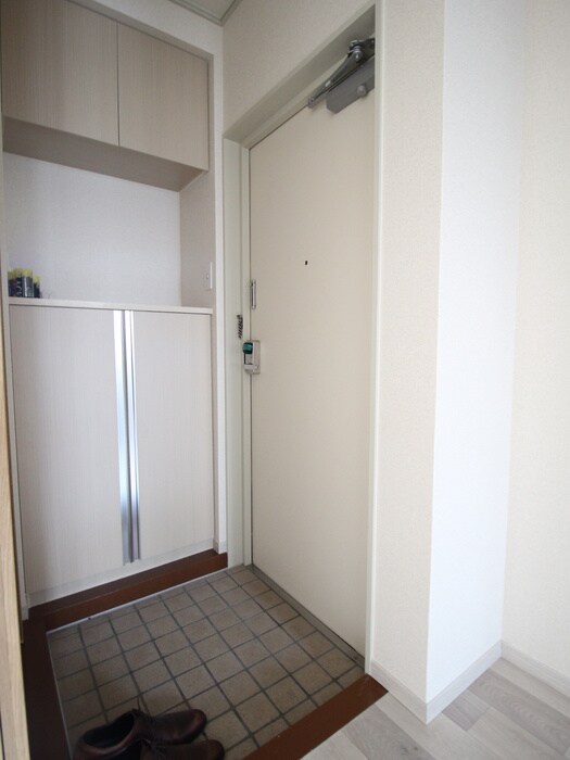 物件内観写真14　(玄関)