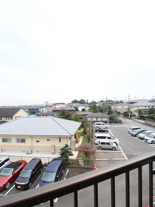 物件内観写真16　(室内からの展望)