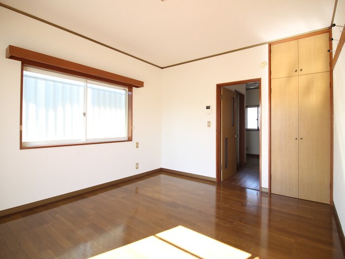 物件内観写真15　(居室)