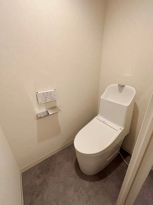 物件内観写真12　(トイレ)