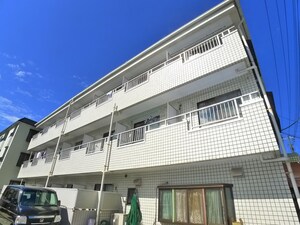 ハイム北綾瀬外観写真