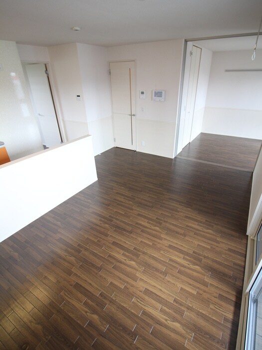 物件内観写真4　(居室)