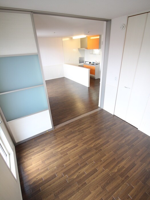 物件内観写真6　(居室)