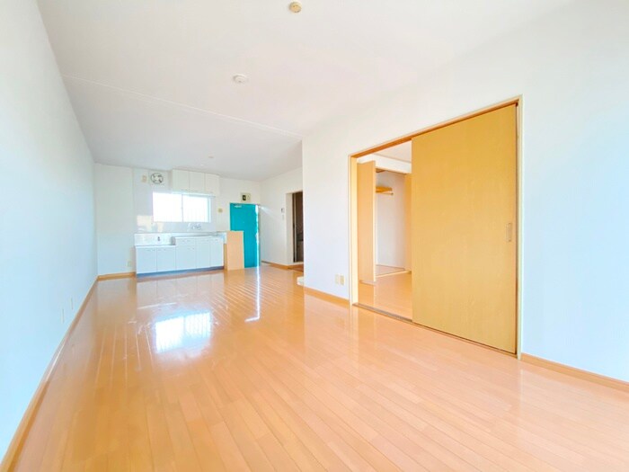 物件内観写真8　(居室)