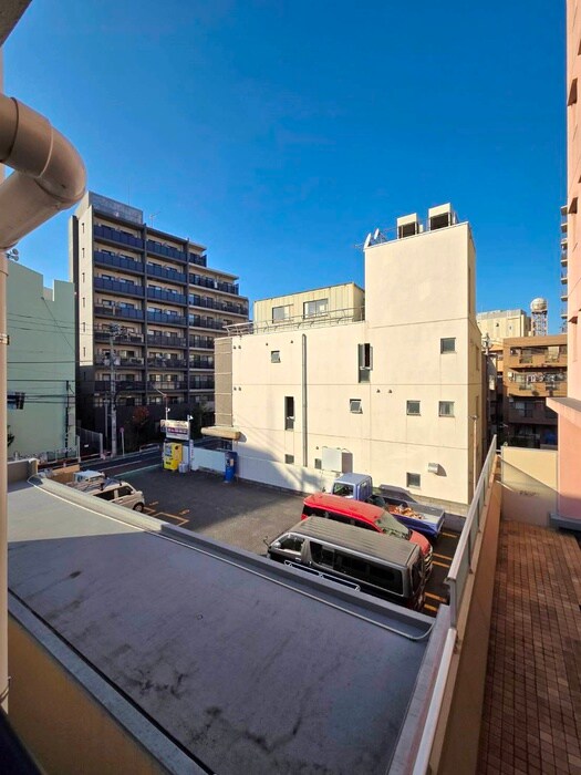 物件内観写真16　(室内からの展望)