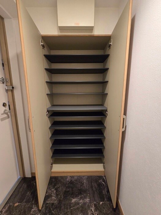 物件内観写真22　(靴箱)