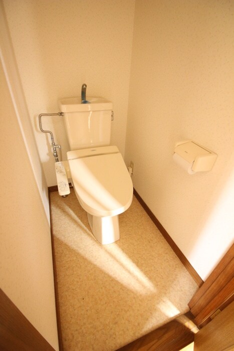 物件内観写真14　(トイレ)