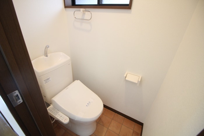 物件内観写真12　(トイレ)