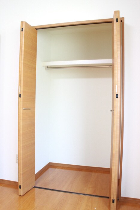 物件内観写真10　(収納)