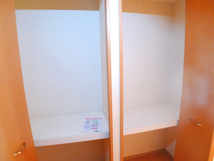 物件内観写真9　(収納)