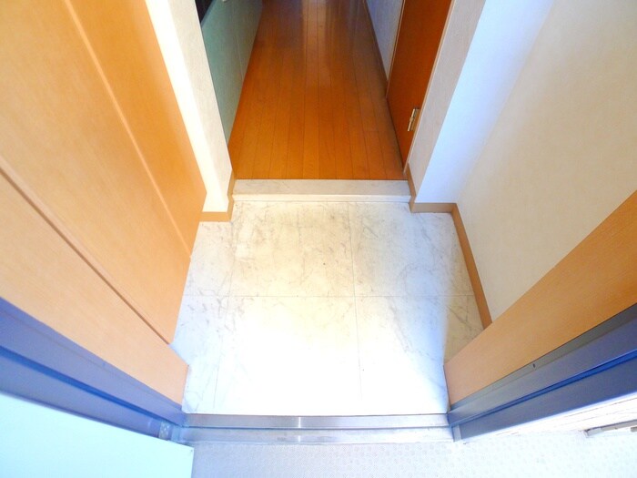 物件内観写真21　(玄関)