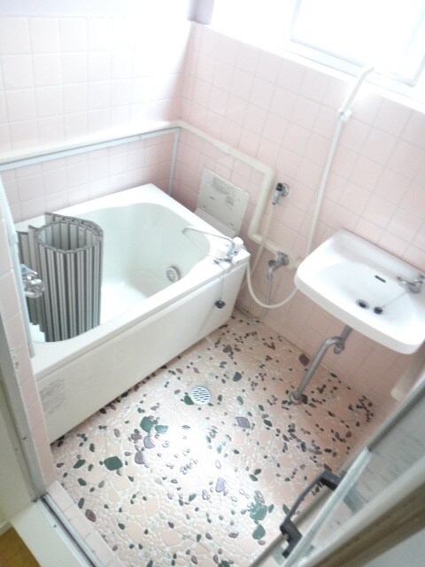 物件内観写真9　(バス／シャワールーム等)