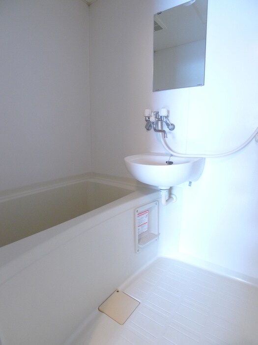 物件内観写真10　(バス／シャワールーム等)