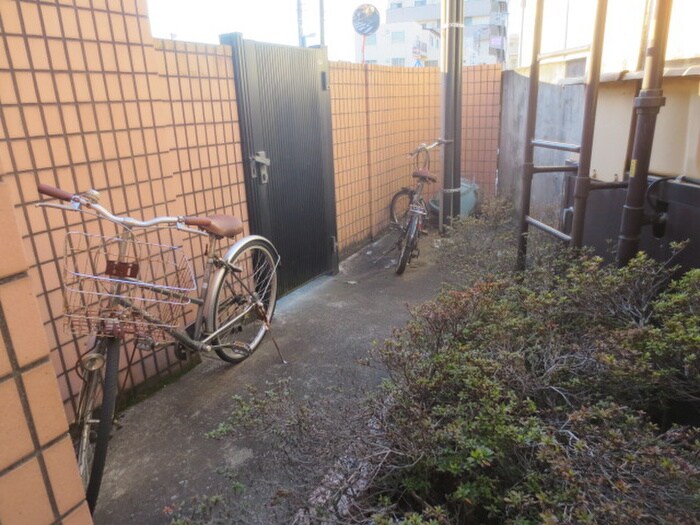 伊東ビル２の駐輪場