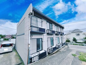 アム－ル鶴川外観写真
