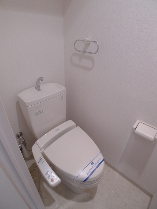 物件内観写真8　(トイレ)