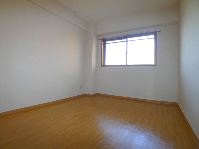物件内観写真12　(居室)