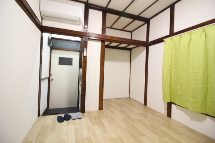 物件内観写真8　(居室)