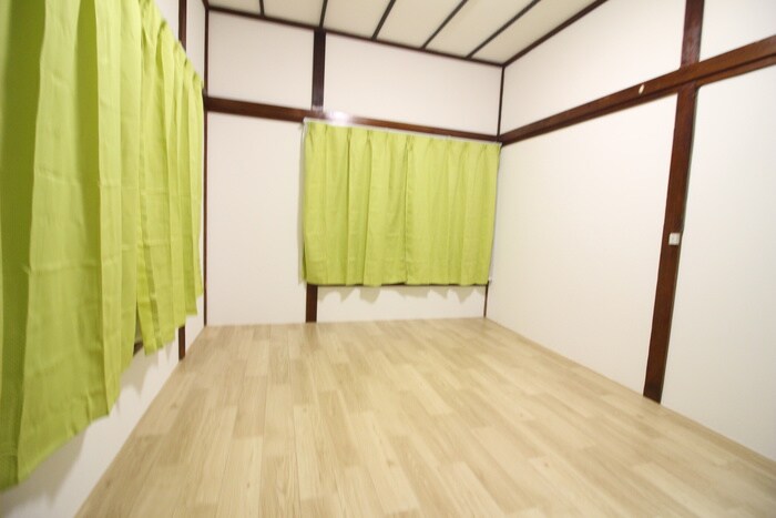 物件内観写真10　(居室)