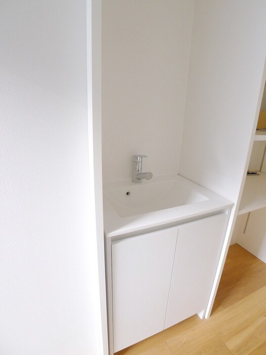 物件内観写真9　(洗面)
