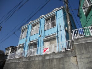 コ－ポクロ－バ－外観写真
