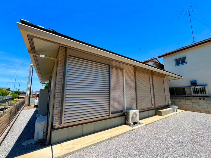 松下邸貸家の外観写真