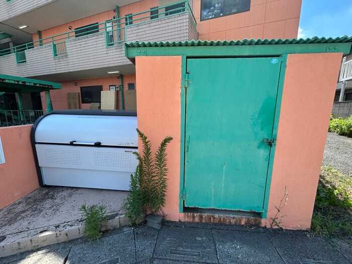 物件外観写真4　(建物設備)