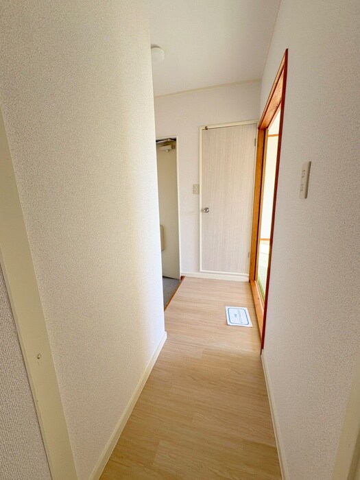 物件内観写真17　(廊下)