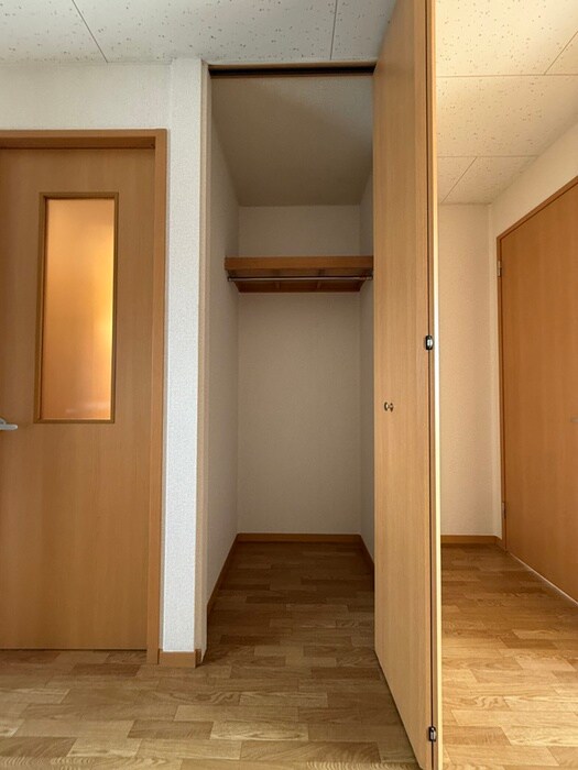 物件内観写真22　(収納)
