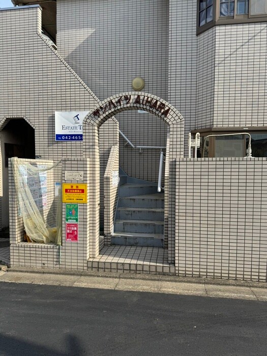 物件外観写真5　(エントランス部分)