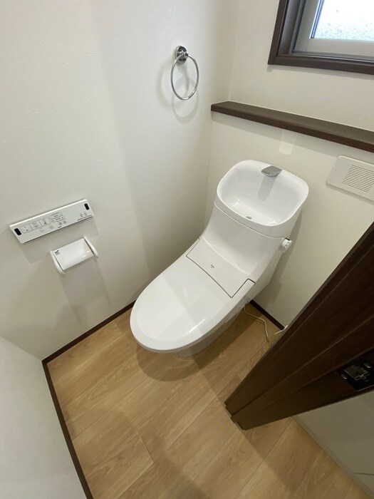 物件内観写真16　(トイレ)