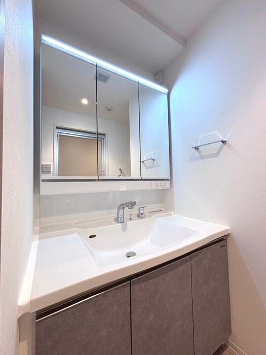 物件内観写真13　(洗面)