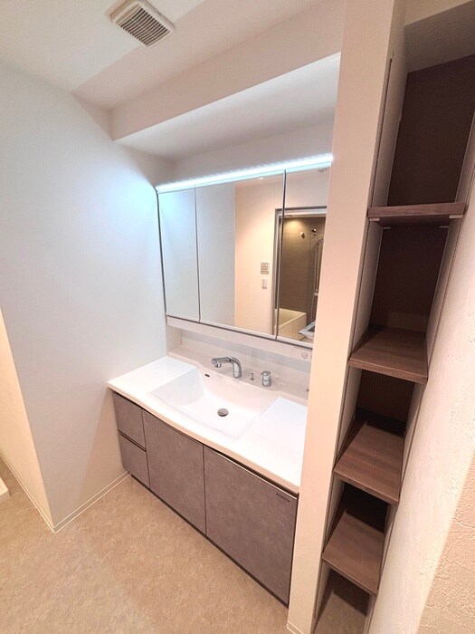 物件内観写真13　(洗面)