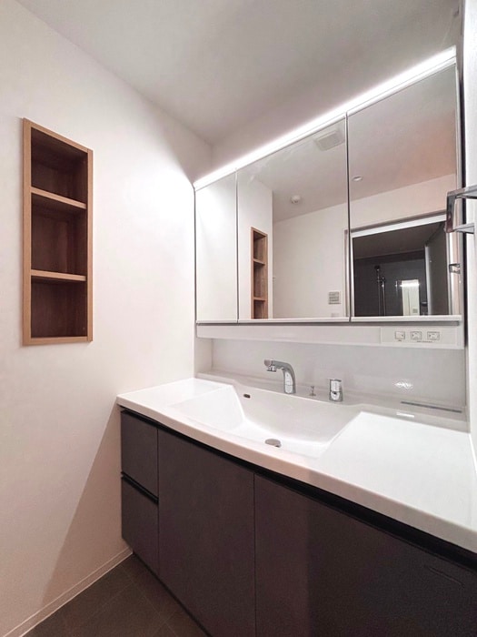 物件内観写真13　(洗面)