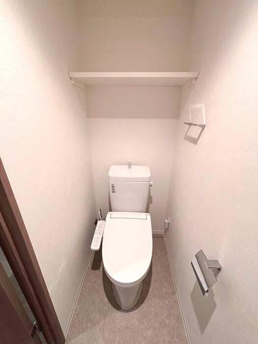 物件内観写真14　(トイレ)